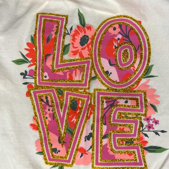 Real Love 💗 Girls Long Sleeve T- Shirt ▪️Size 4 ▪️ Color: White - Picture 2 of 4